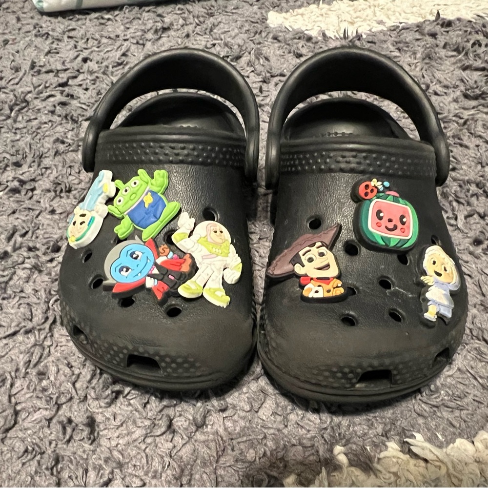 Size 6 baby crocs